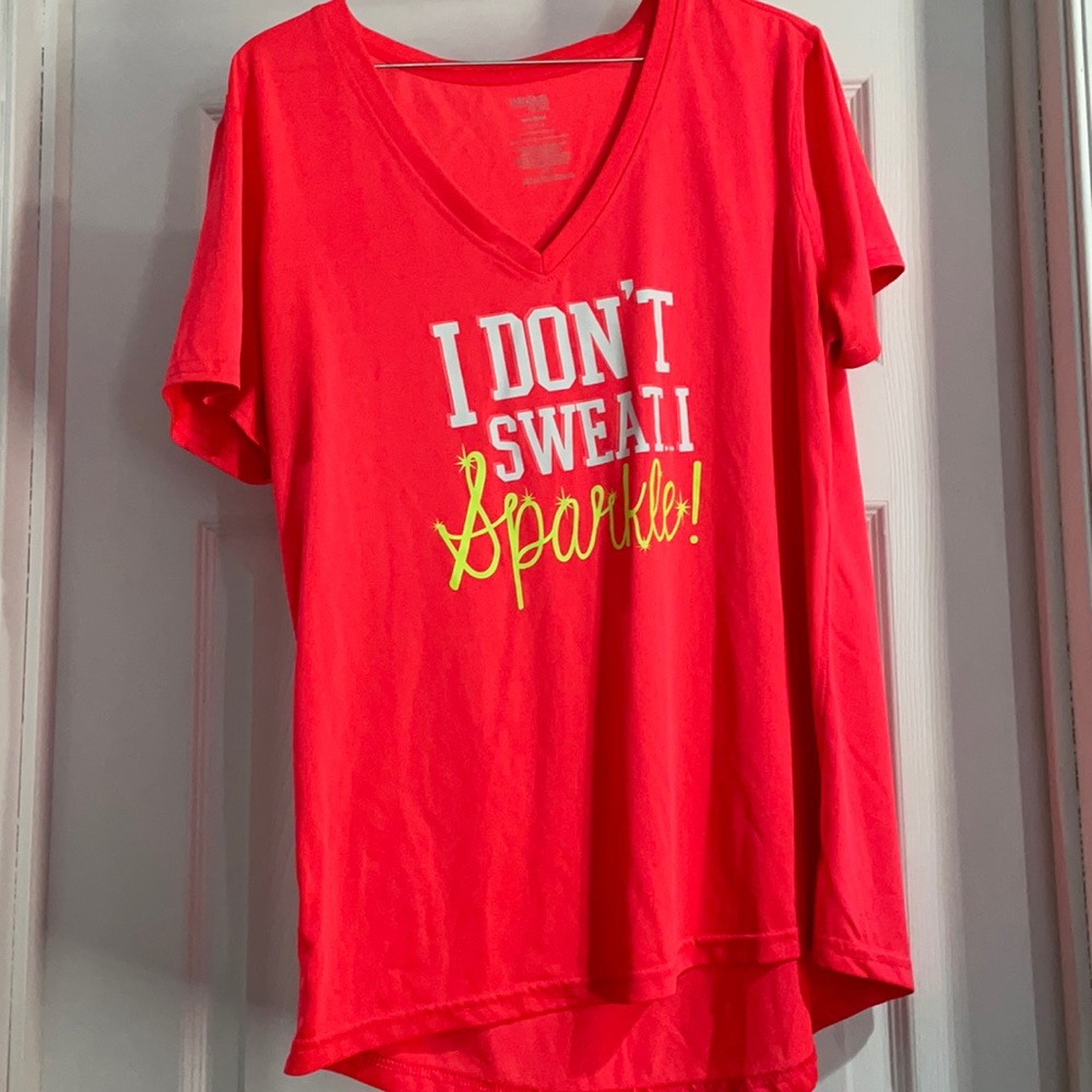 Danskin Lg workout shirt